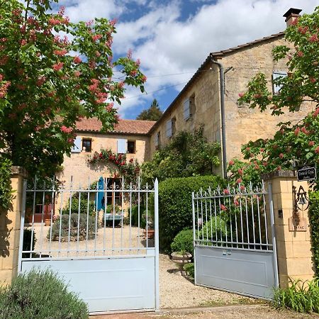 Отель Ferme De Tayac - Charme Avec Pool Les Eyzies Экстерьер фото