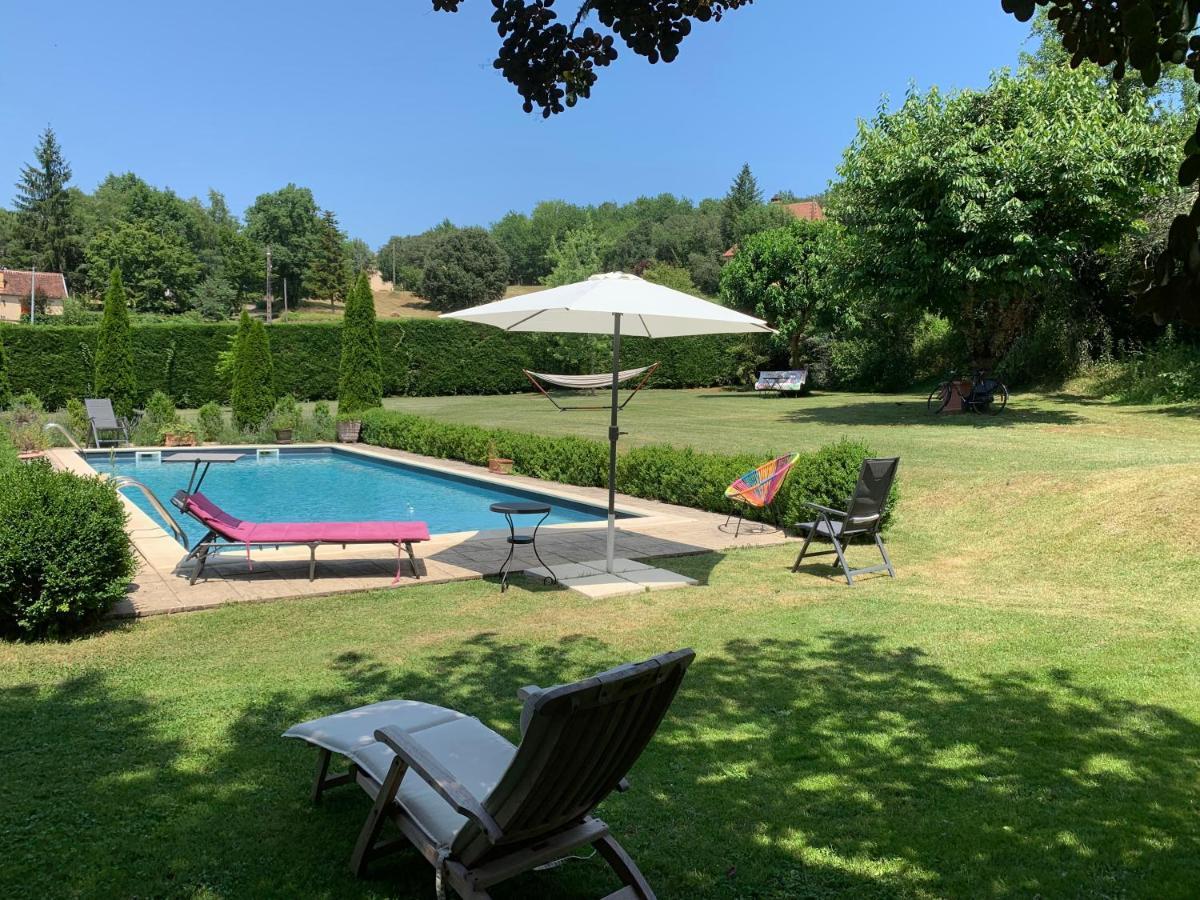 Отель Ferme De Tayac - Charme Avec Pool Les Eyzies Экстерьер фото