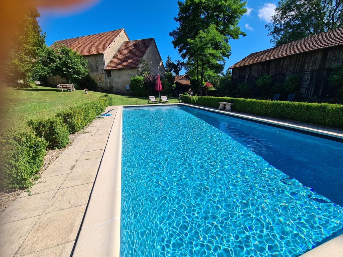 Отель Ferme De Tayac - Charme Avec Pool Les Eyzies Экстерьер фото