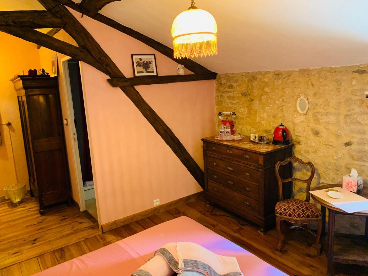 Отель Ferme De Tayac - Charme Avec Pool Les Eyzies Экстерьер фото