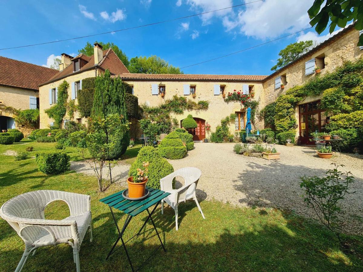 Отель Ferme De Tayac - Charme Avec Pool Les Eyzies Экстерьер фото