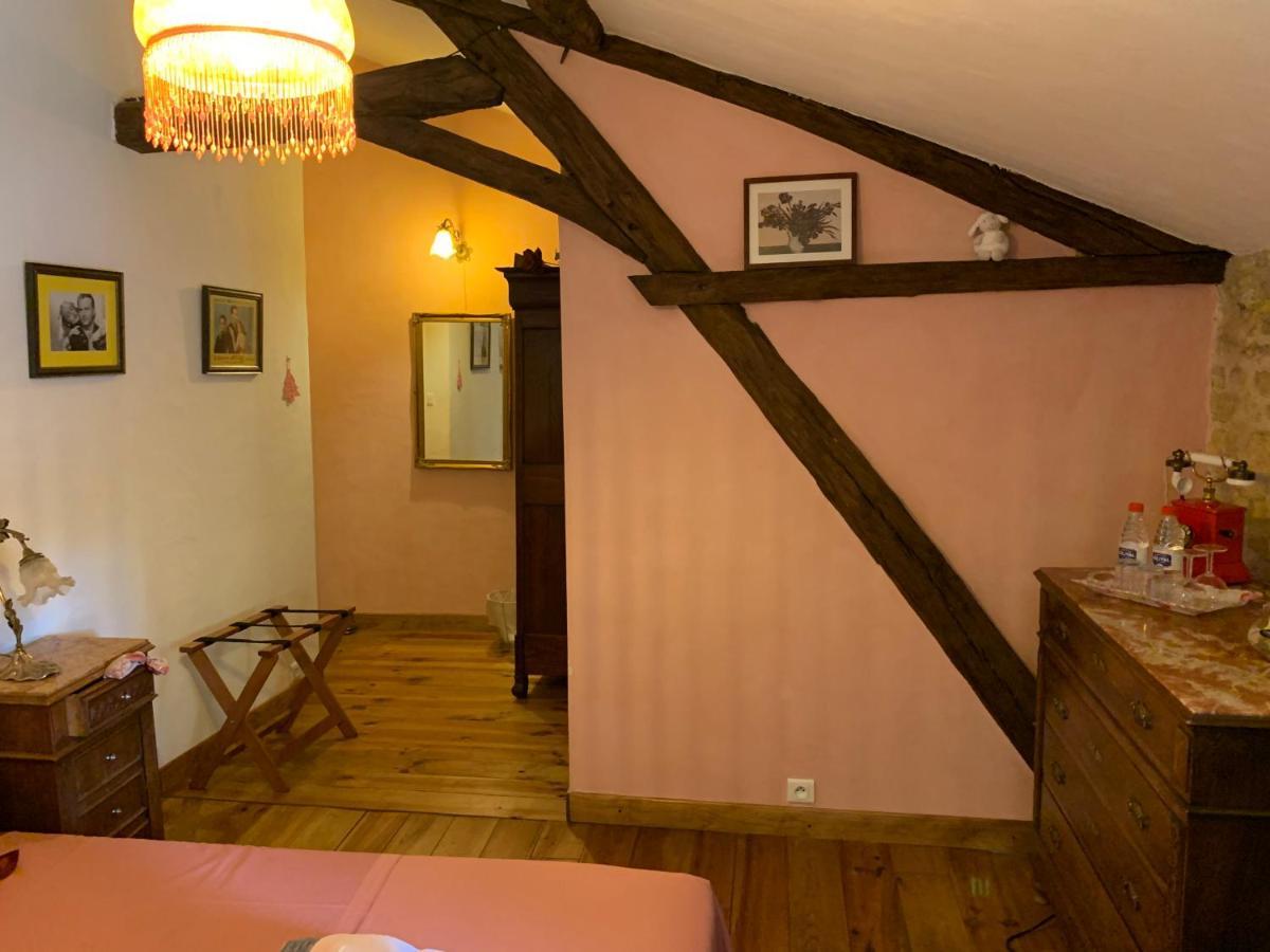 Отель Ferme De Tayac - Charme Avec Pool Les Eyzies Экстерьер фото